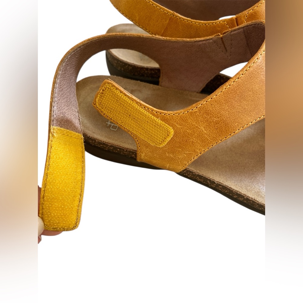 DANSKO Reece Yellow Leather Women's‎ Toe Loop Sandals 38 (7.5-8) - Picture 5 of 8
